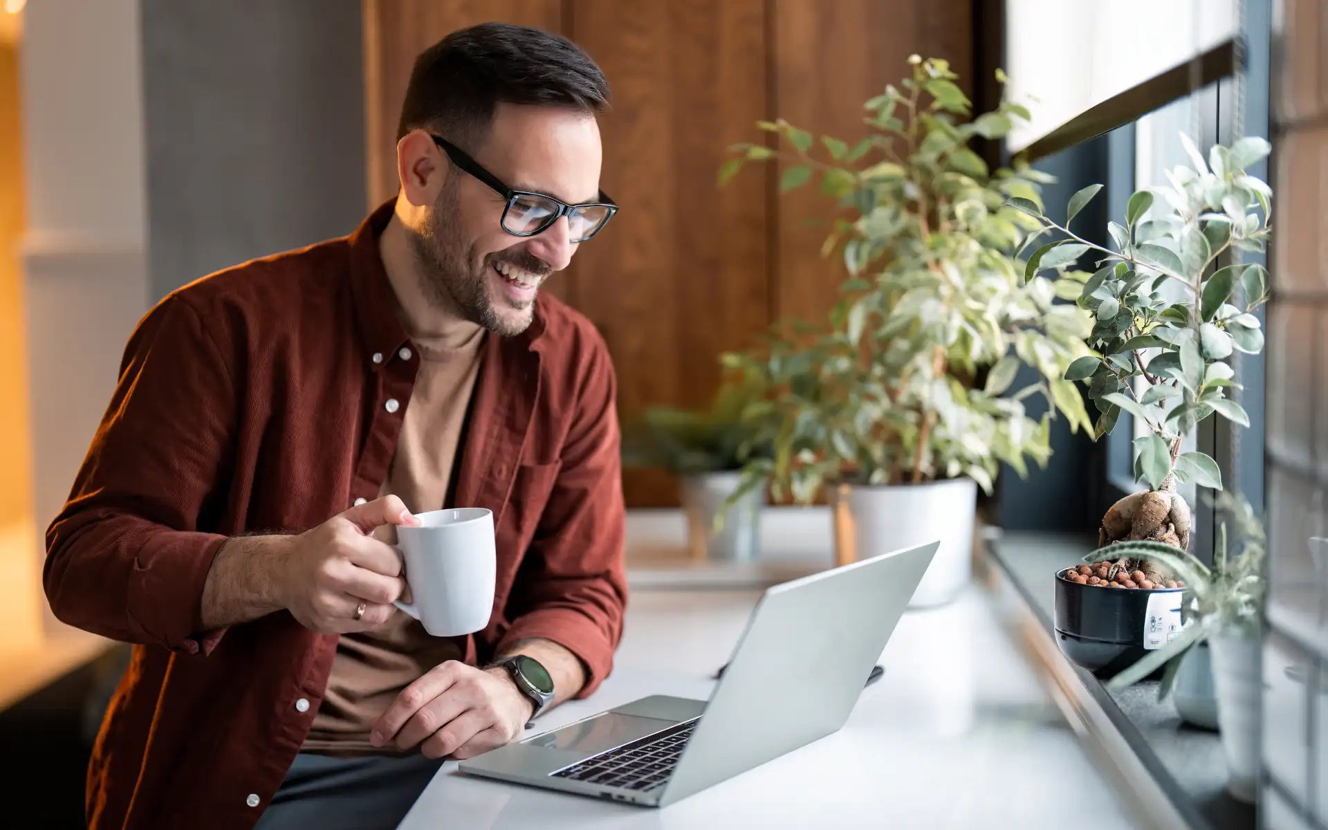 Digitale Weiterbildung mit der § 34c-WBThek® für Immobilienmakler:innen