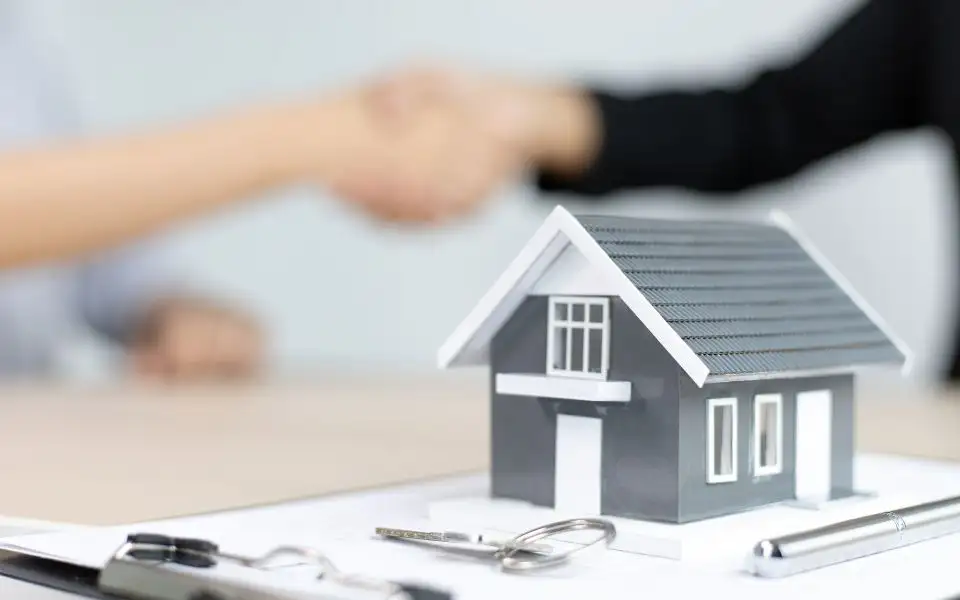 Wachstumsmarkt Immobilienverrentung: Neues Lehrgangsangebot von GOING PUBLIC! für Vermittler und Berater